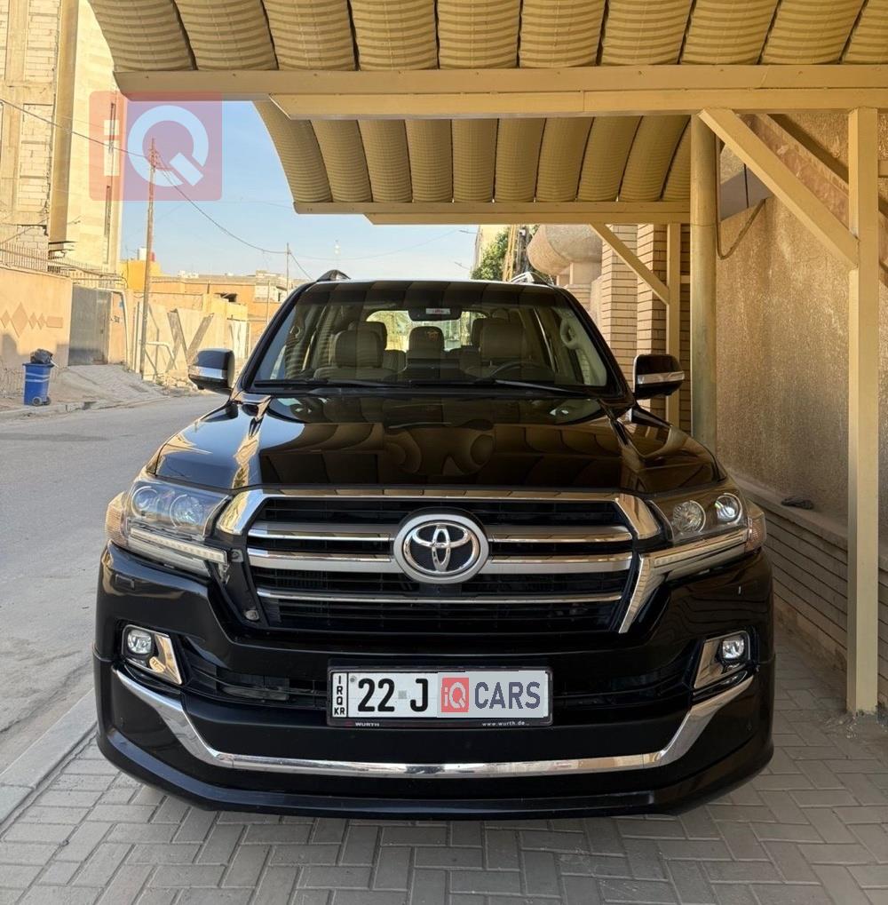 تويوتا لاندكروزر